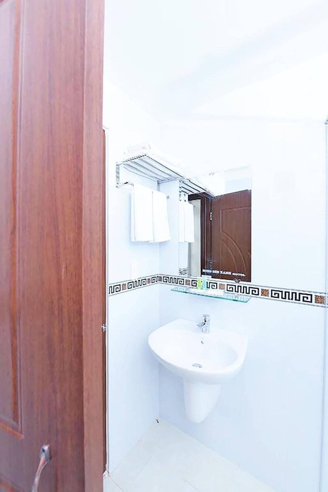 Bong Sen Xanh Hotel Cao Lanh Ngoại thất bức ảnh